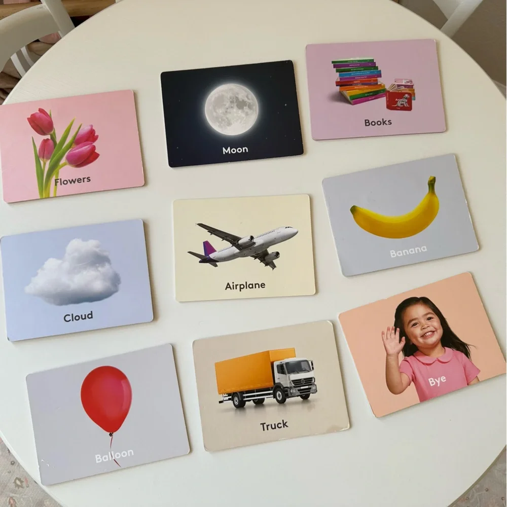 Lovevery | 'Things I See' Texture Cards from The Inspector Play Kit Months 7-8